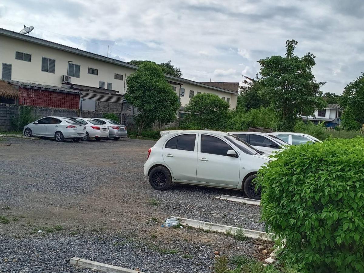 Ferienwohnung โสดาอพาร์ทเม้นท์​ Ban Lam Phak Kut Exterior foto