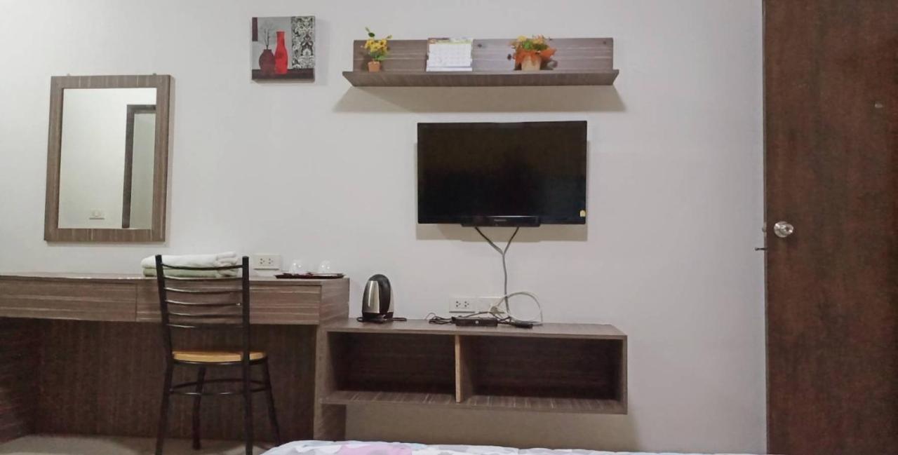 Ferienwohnung โสดาอพาร์ทเม้นท์​ Ban Lam Phak Kut Exterior foto